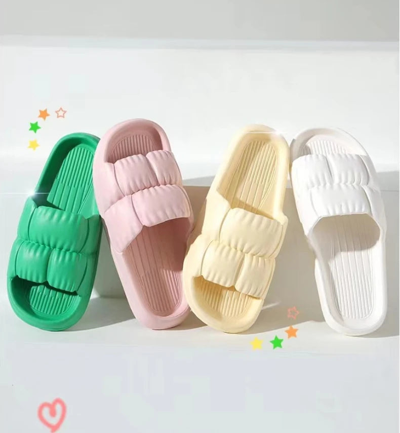 Chinelo Nuvem: Conforto Máximo para o Dia a Dia com Estilo Moderno